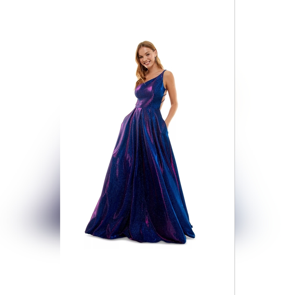 B Darlin combines asymmetry and a strappy back for a formal look with fresh deta